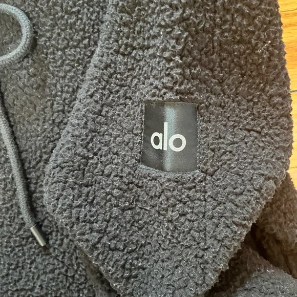 ALO Yoga unisex sherpa size small -like new excellent condition black - Picture 7 of 8